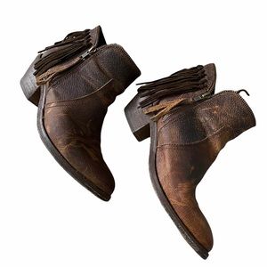 Circle G 9 Brown Side Fringe Ankle Boot Western